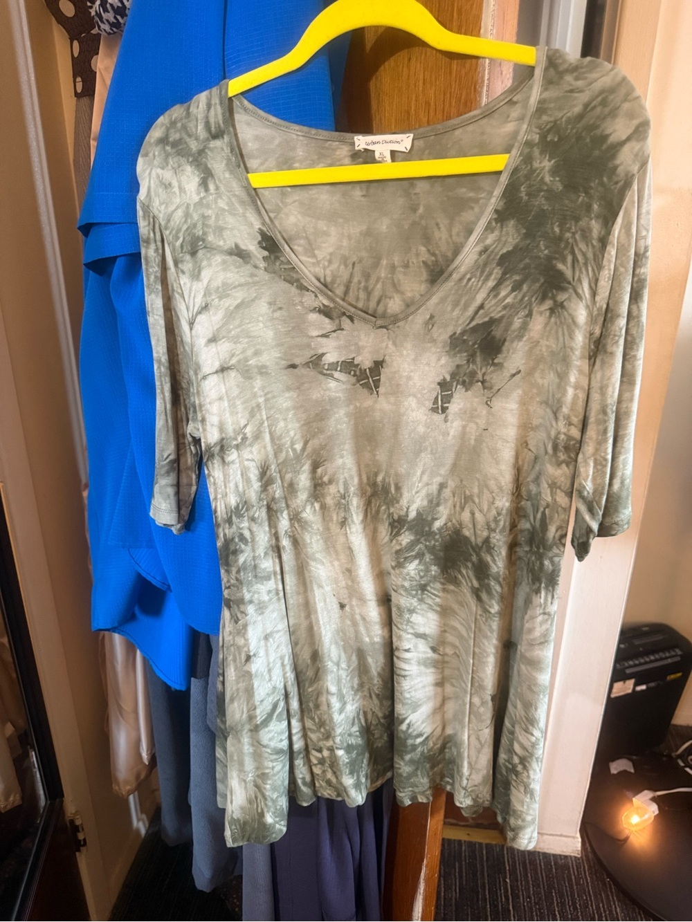 Women's Olive Tie-Dye V-Neck Tunic